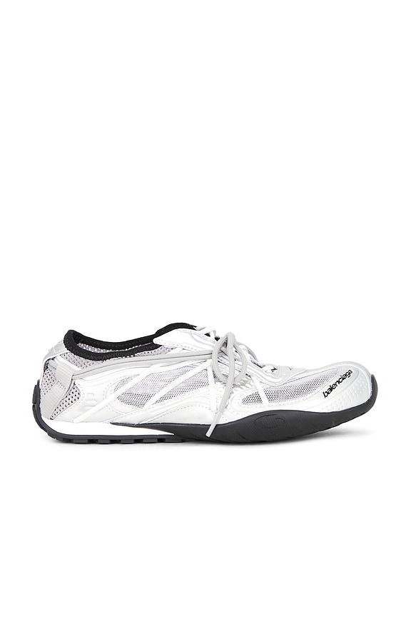 Balenciaga スニーカー - Grey, White, & Pink | FWRD