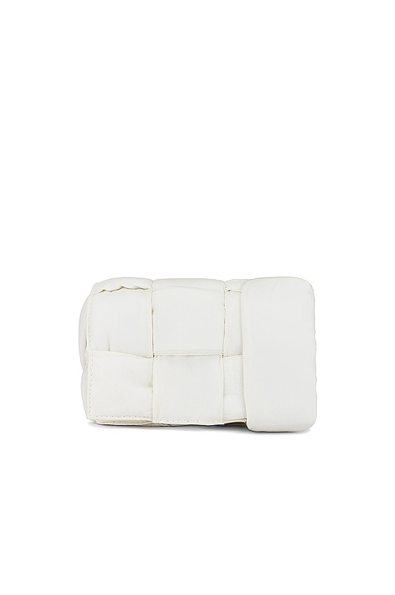 【VIPセール！ストラップ付き】BOTTEGA VENETAカードウォレット BOTTEGA VENETA ストラップ付 イントレチャート カードケース