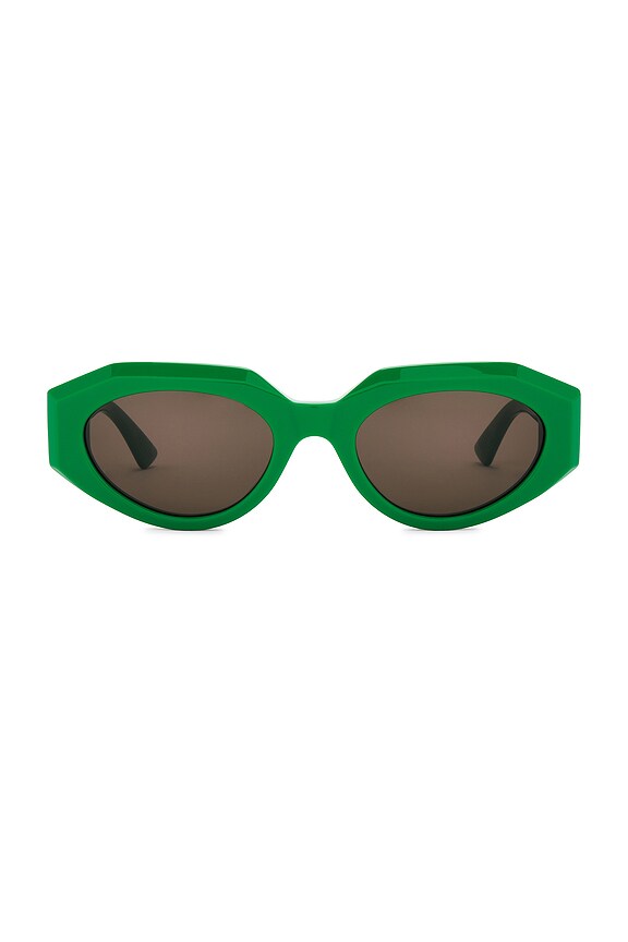 Bottega Veneta Sporty Oval Sunglasses in Green Oval sunglasses in green - Bottega Veneta | Mytheresa main image 4