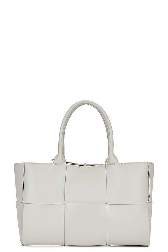 【BOTTEGA VENETA】FLIP FLAP ショルダーバッグ Bottega Veneta Medium Flip Flap Bag | Neiman Marcus