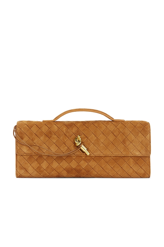 AJEWです♪ BOTTEGA /レザー /クラッチバッグ/clay Bottega Veneta The Pouch Clutch in Clay & Gold | FWRD