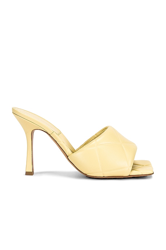 【BOTTEGA VENETA】Quilting Lido Mule Hill/関税+全国送料込み Bottega Veneta - Lido Dark Khaki Quilted Leather Flat Sandal