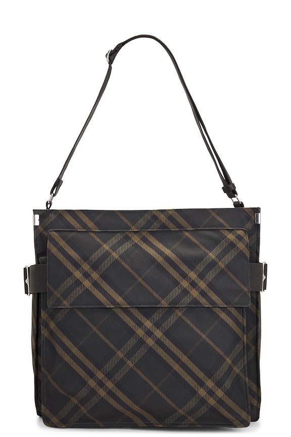 Homme Plisse Issey Miyake UTILITY バッグ - Black | FWRD