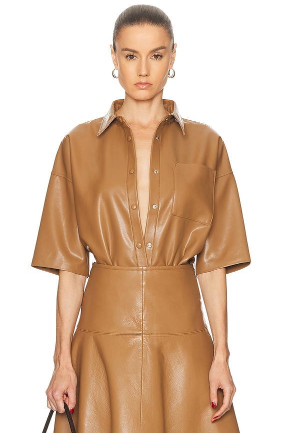 Helsa BOLD SHOULDER シャツ - Caramel | FWRD