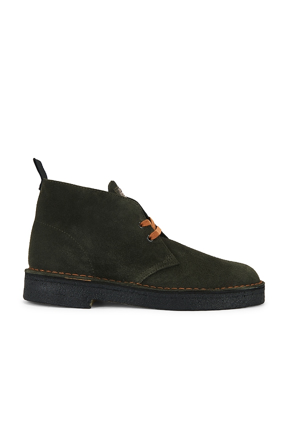 TAKAHIROMIYASHITA The Soloist Bone Chukka Boots in Black