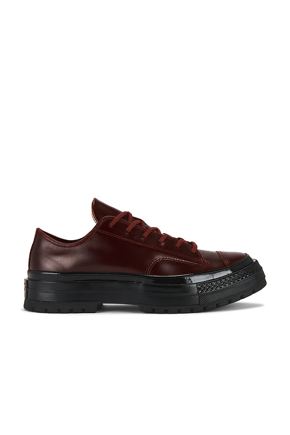Clarks x Martine Rose Torview Wallabee Shoes in Burgundy | FWRD Clarks x Martine Rose Torview Wallabee Shoes in Burgundy | FWRD