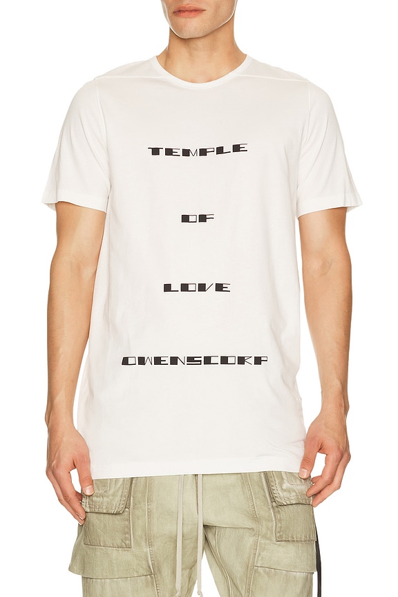 VETEMENTS Elephant Marta Tee in White | FWRD