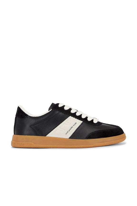 【GOLDEN 】Ball Star 2 Black Tab Sneakers/全国送料込み Golden Goose Ball Star Sneakers in Black & Latte | FWRD