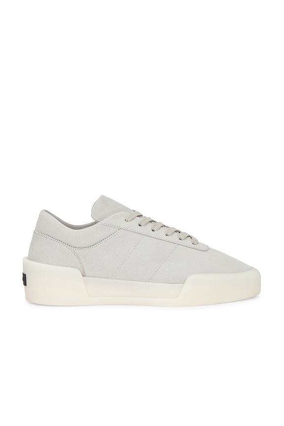 Common Projects Leather BBall Low in Carta | FWRD