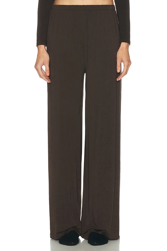 The North Face x SKIMS 1995 Denali Fleece Straight Leg Pant in SK