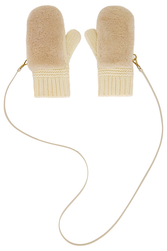 miumiu ヨガマット Miu Miu Yoga Mat in Rosa & Bianco | FWRD