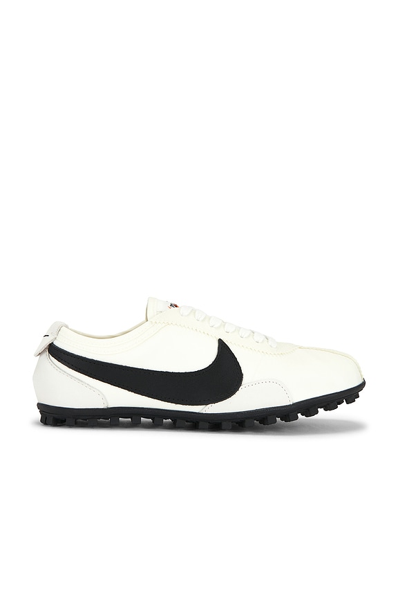 JACQUEMUS NIKE ホワイト 36 Nike X JACQUEMUS Moon Sneaker in Soft Pearl, Sail, & Sail | FWRD