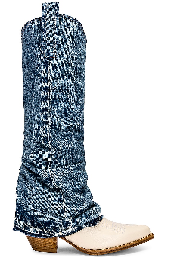 ショートブーツ・ブーティ MOSCHINO JEANS Woman Flat ankle boots Blue 32068239 1282 Moschino Jeans Denim Ankle Boot in Fantasy Print Blue | FWRD