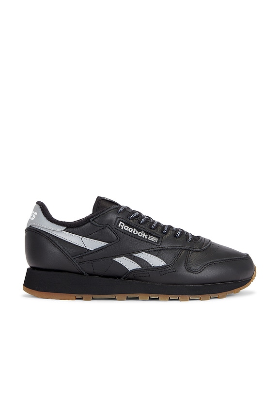 Vans Vault OG Leather Old Skool LX in Black | FWRD