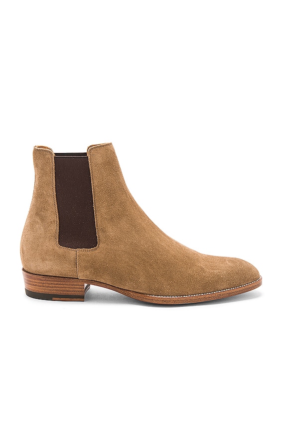 サンローラン wyattブーツ ゴールド43 Saint Laurent Wyatt Leather Boot in Noisette | FWRD