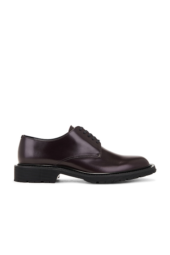 【きれいめファッション51選】上品さと清潔感をキープし Maison Margiela Tabi County Combat Low-Top in Black & Cuoio 犬服・アクセサリー
