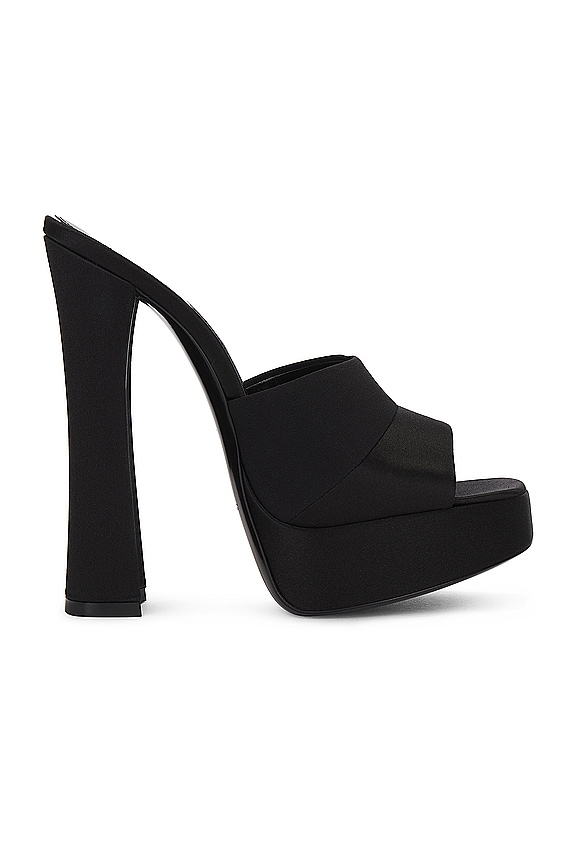 GIA BORGHINI サンダル - Black | FWRD GIA BORGHINI サンダル - Black | FWRD