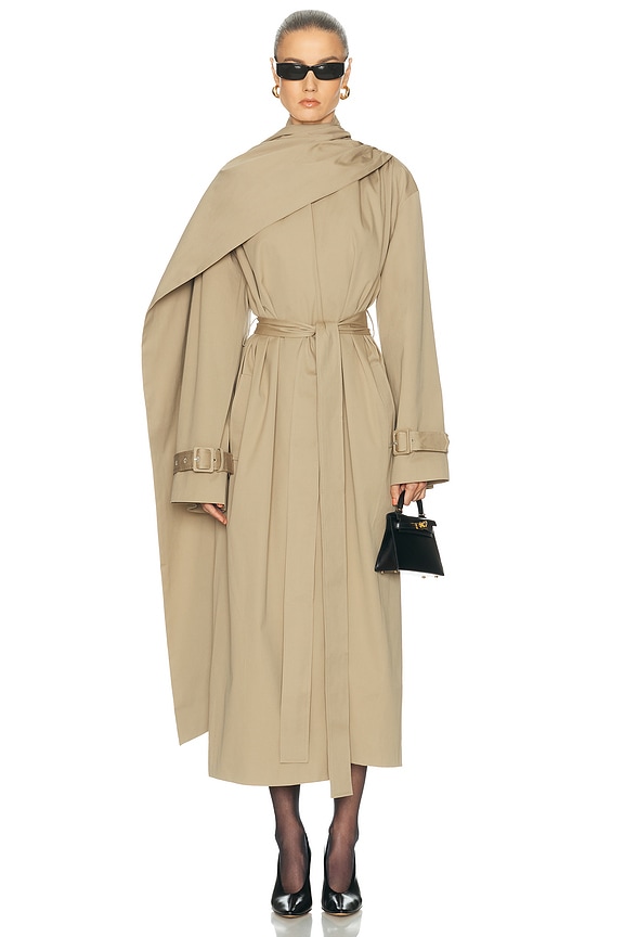 RED VALENTINO トレンチコート ベージュ Red Valentino Trench Coat in Camel | FWRD