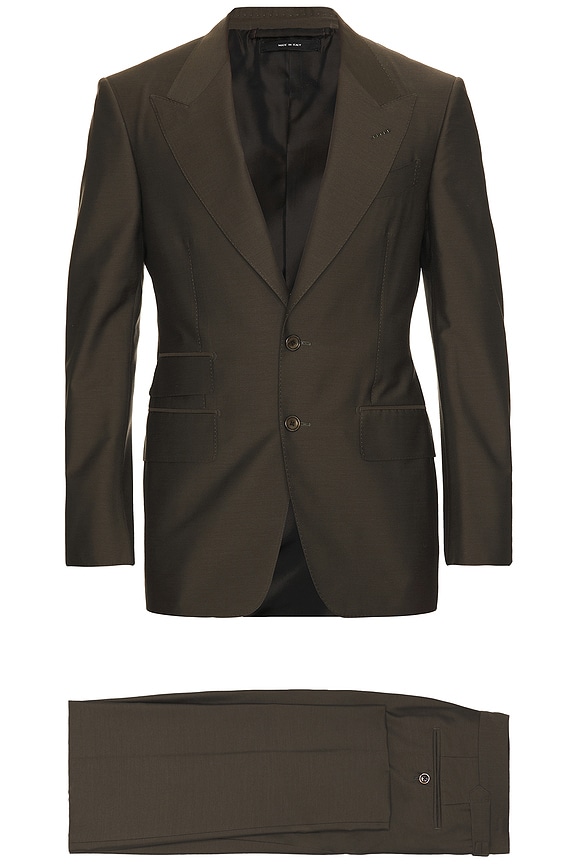 m 　TOMFORD ダークグレー スーツ m TOMFORD ダークグレー スーツ TOM FORD（トムフォード
