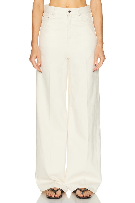 Toteme Twisted Seam Full Length Jeans in Off White | FWRD Toteme Twisted Seam Full Length Jeans in Off White | FWRD