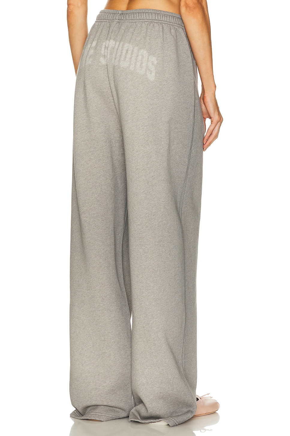 Felin College Sweat Pant in Light Grey