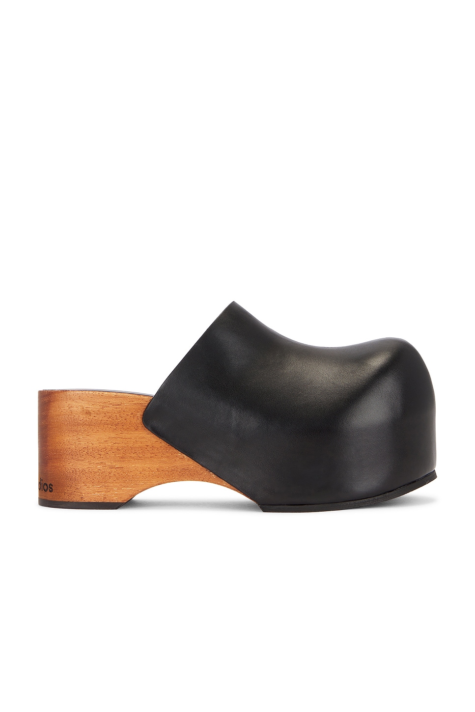 Barlo Clog in Black