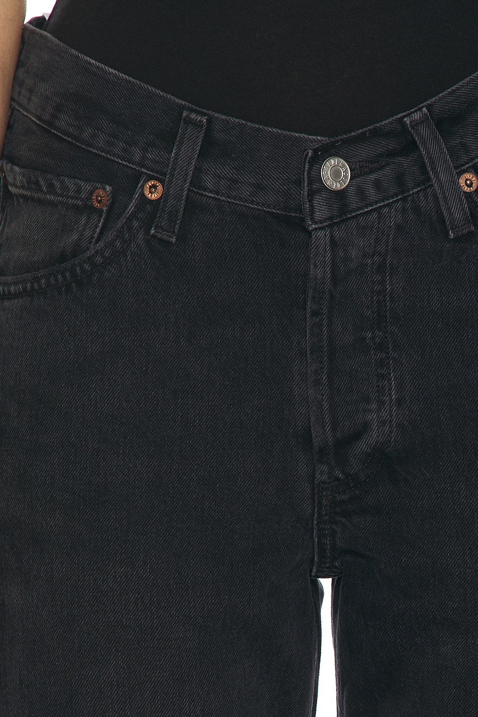 Image 6 of AGOLDE V-waist Kelly Jeans in Decibel