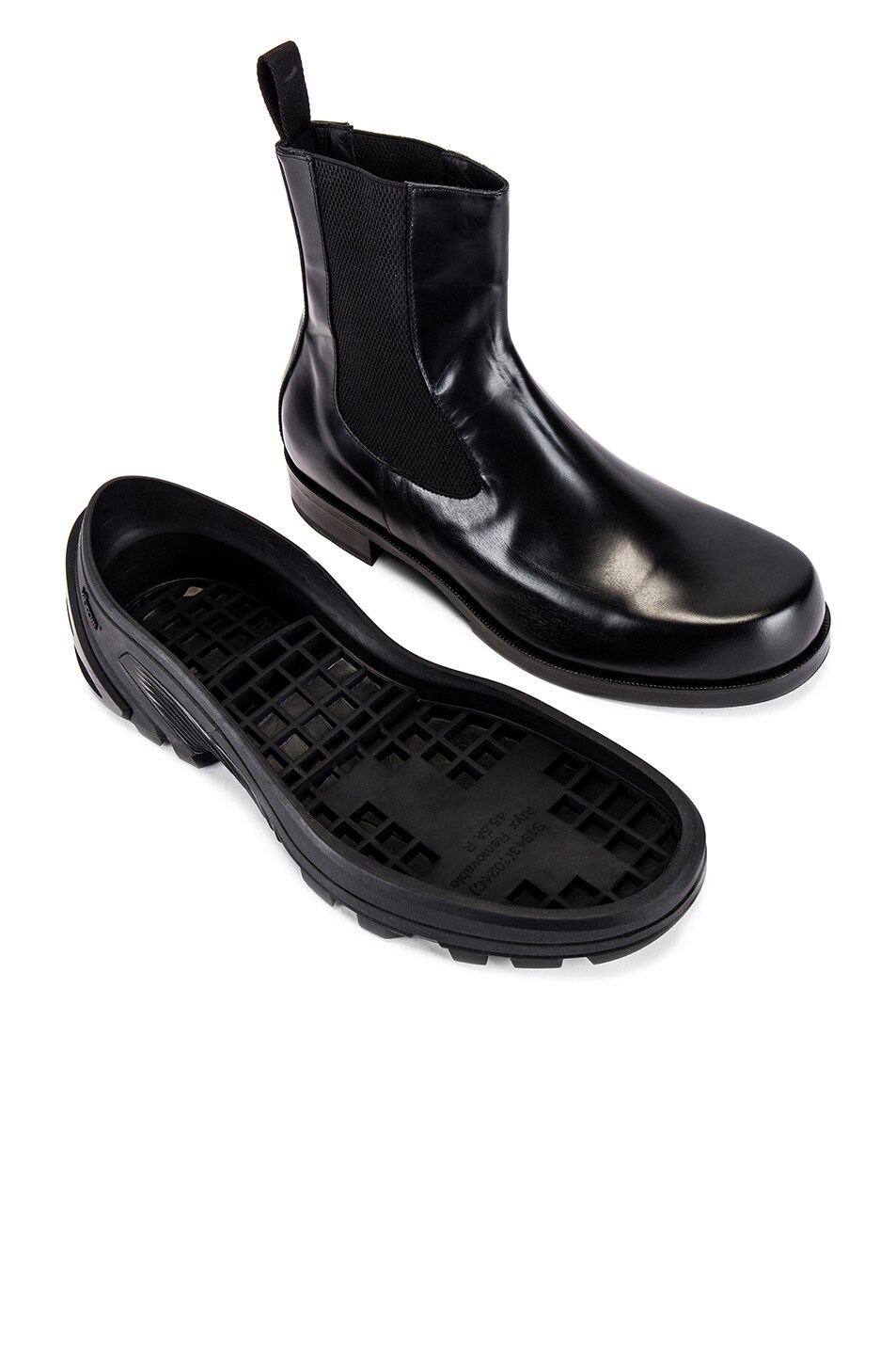1017 alyx 9sm chelsea boot with removable vibram sole