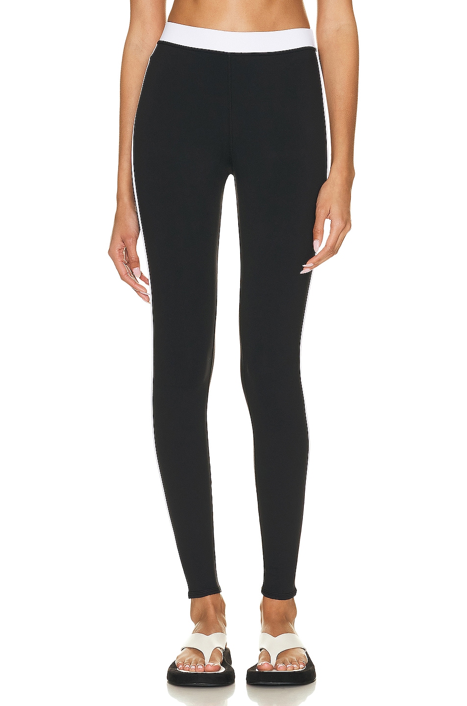 Image 1 of alo Airbrush High Waisted Stream Lined Legging in Black & White