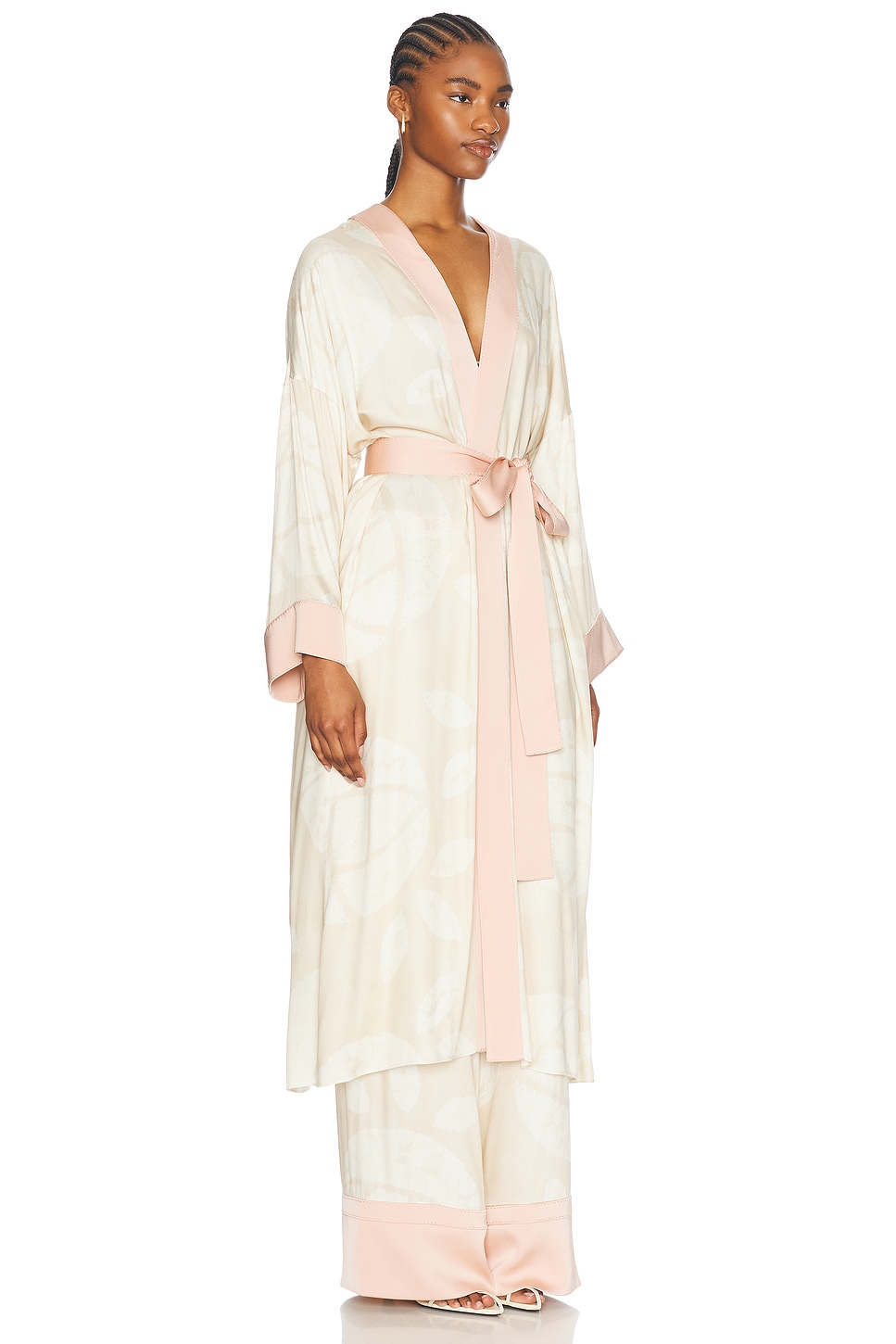 Silman Robe - Thumbnail 3