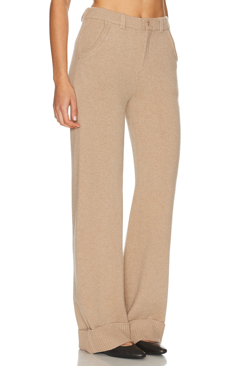 Aya Muse Amar Pant In Brown