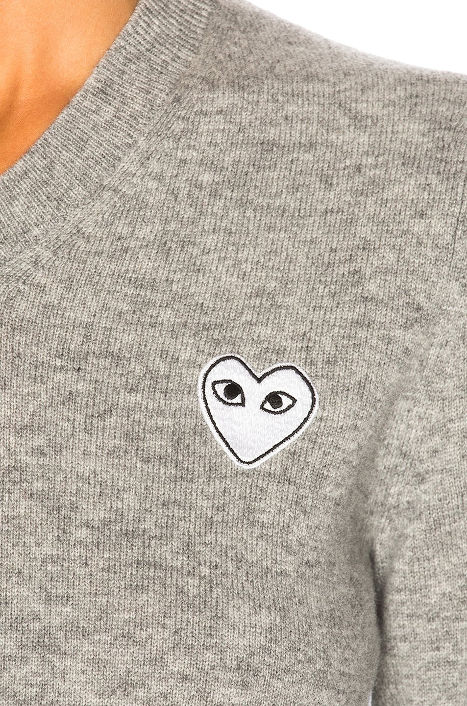 COMME DES GARÇONS PLAY WHITE HEART PULLOVER