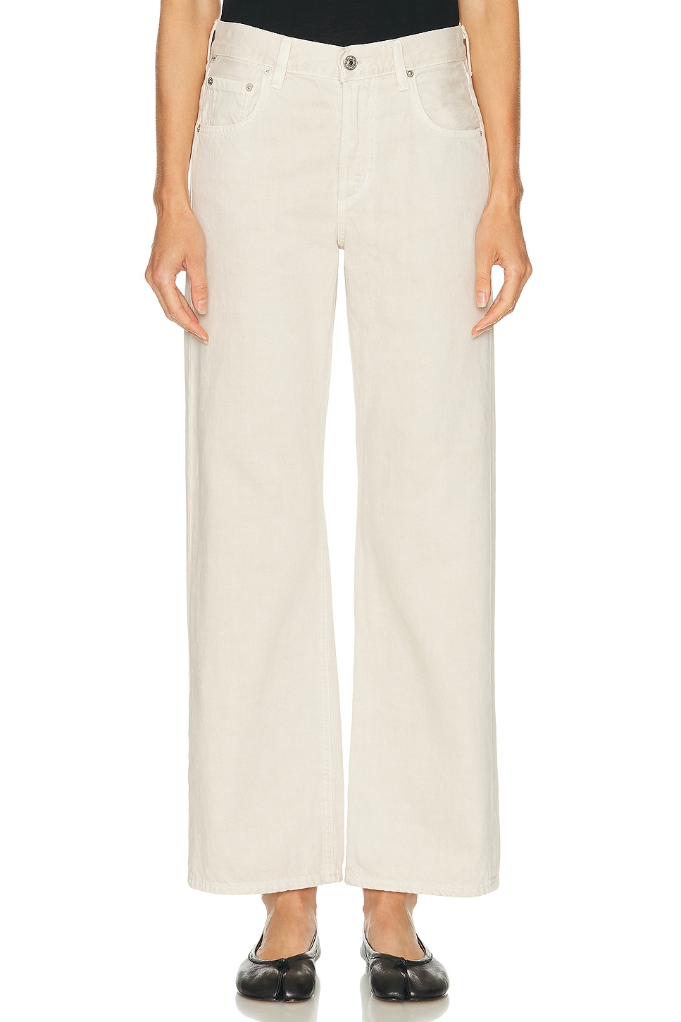 Image 1 of Citizens of Humanity Lindz Low Rise Easy Straight Jeans in Almondette