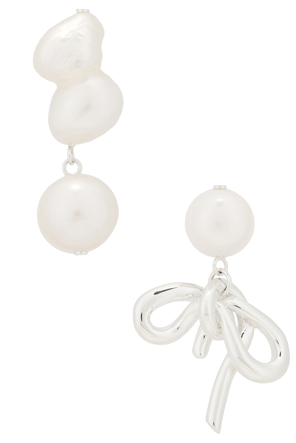 Freshwater Pearl Earrings in Metallic Silver