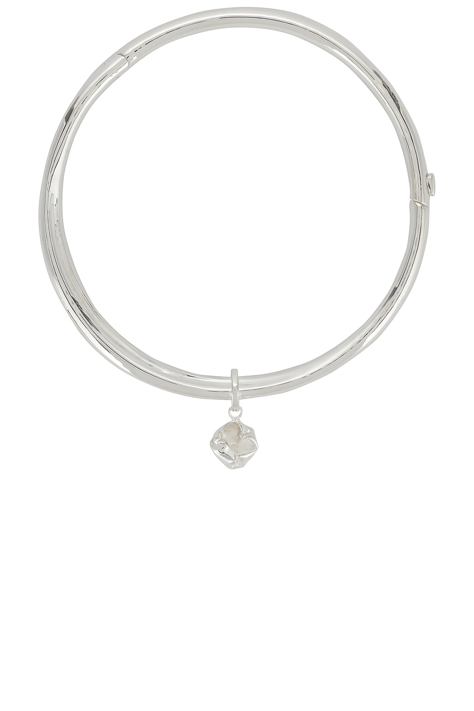 Charm Neck Collar in Metallic Silver