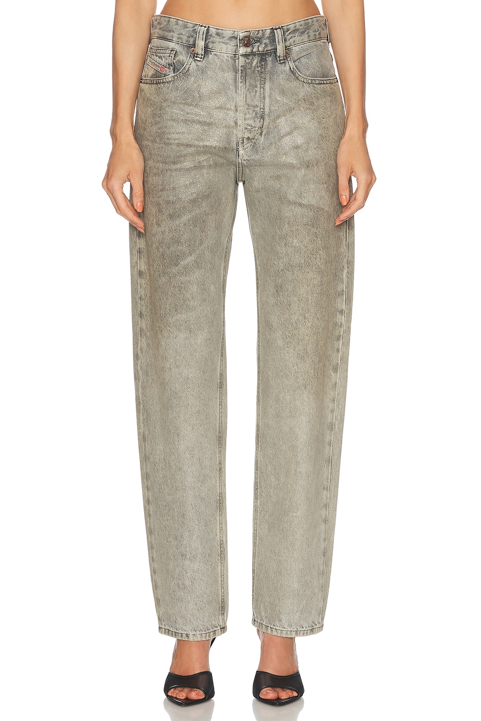 Mid Rise Straight Leg Jeans in Grey