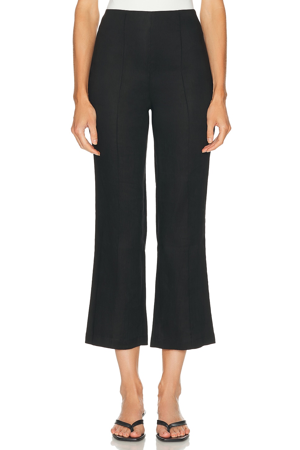 Iyla Crop Flare Pant in Black