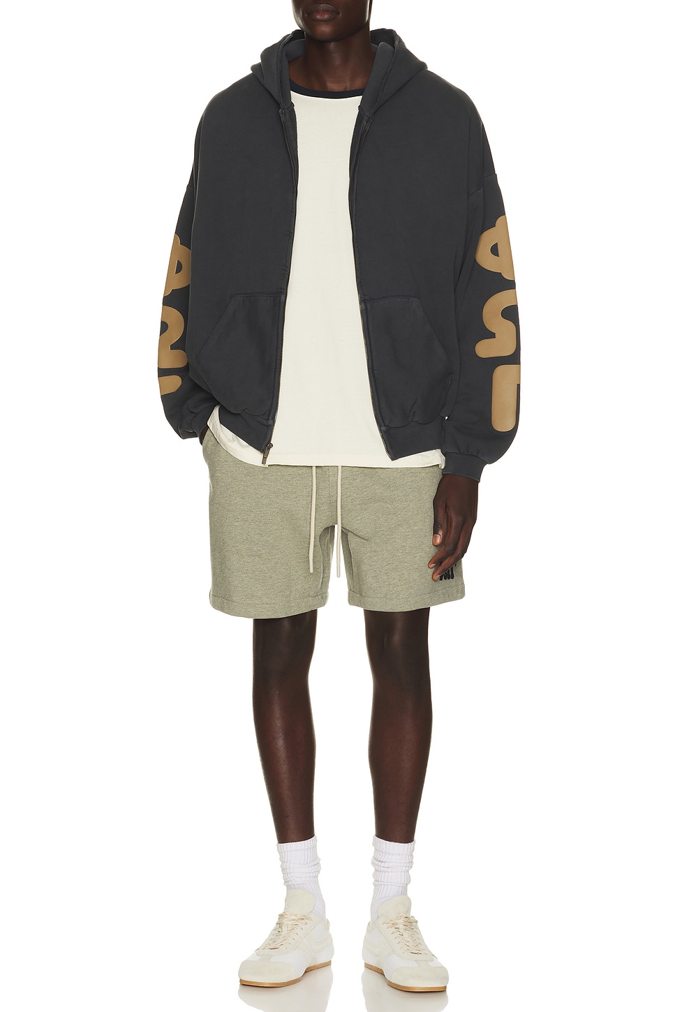 Essentials Classic Short In Multi