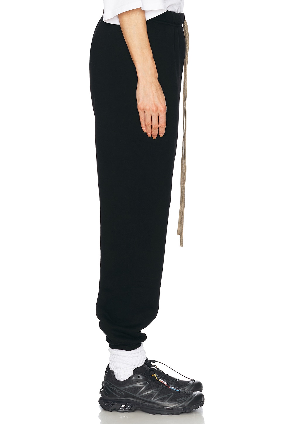 Essentials Fleece Essential Sweatpant In Black