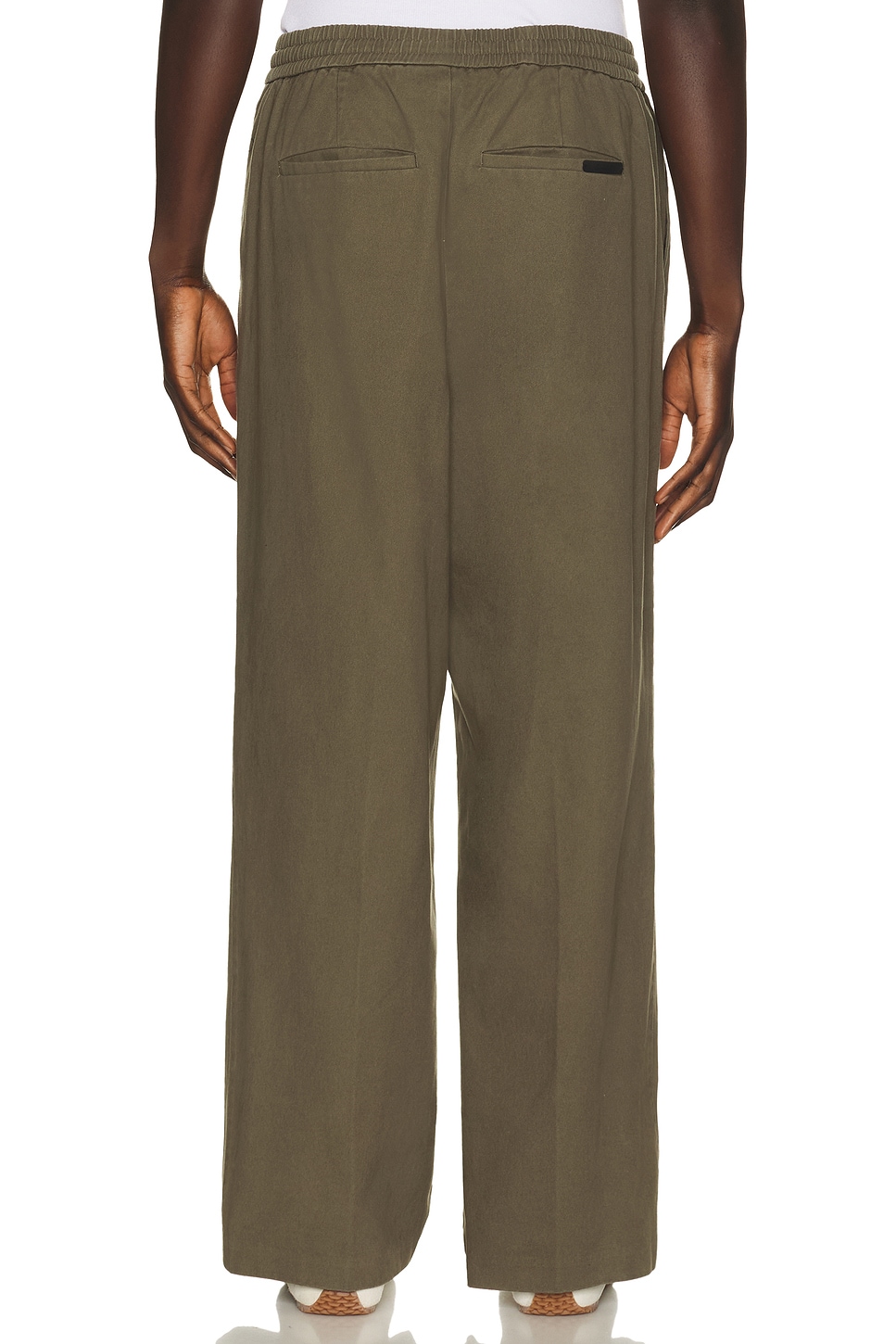 Essentials Pleat Front Drawstring Pant In Green