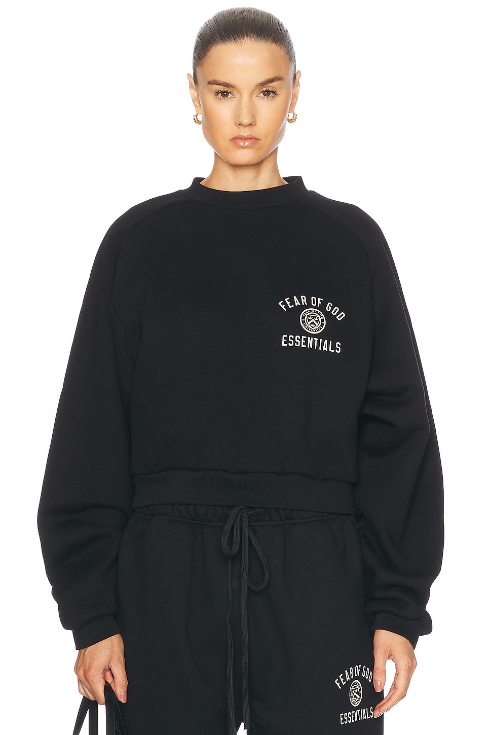 Cropped Crewneck Sweatshirt in Black