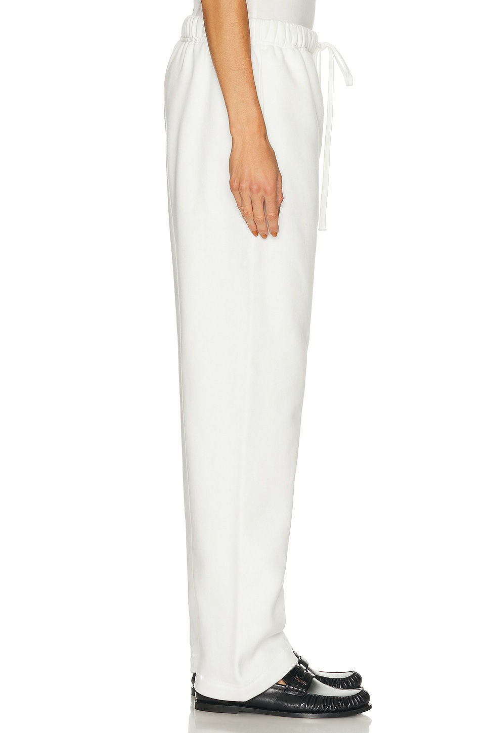 Essentials Fleece Relaxed Sweatpant In White