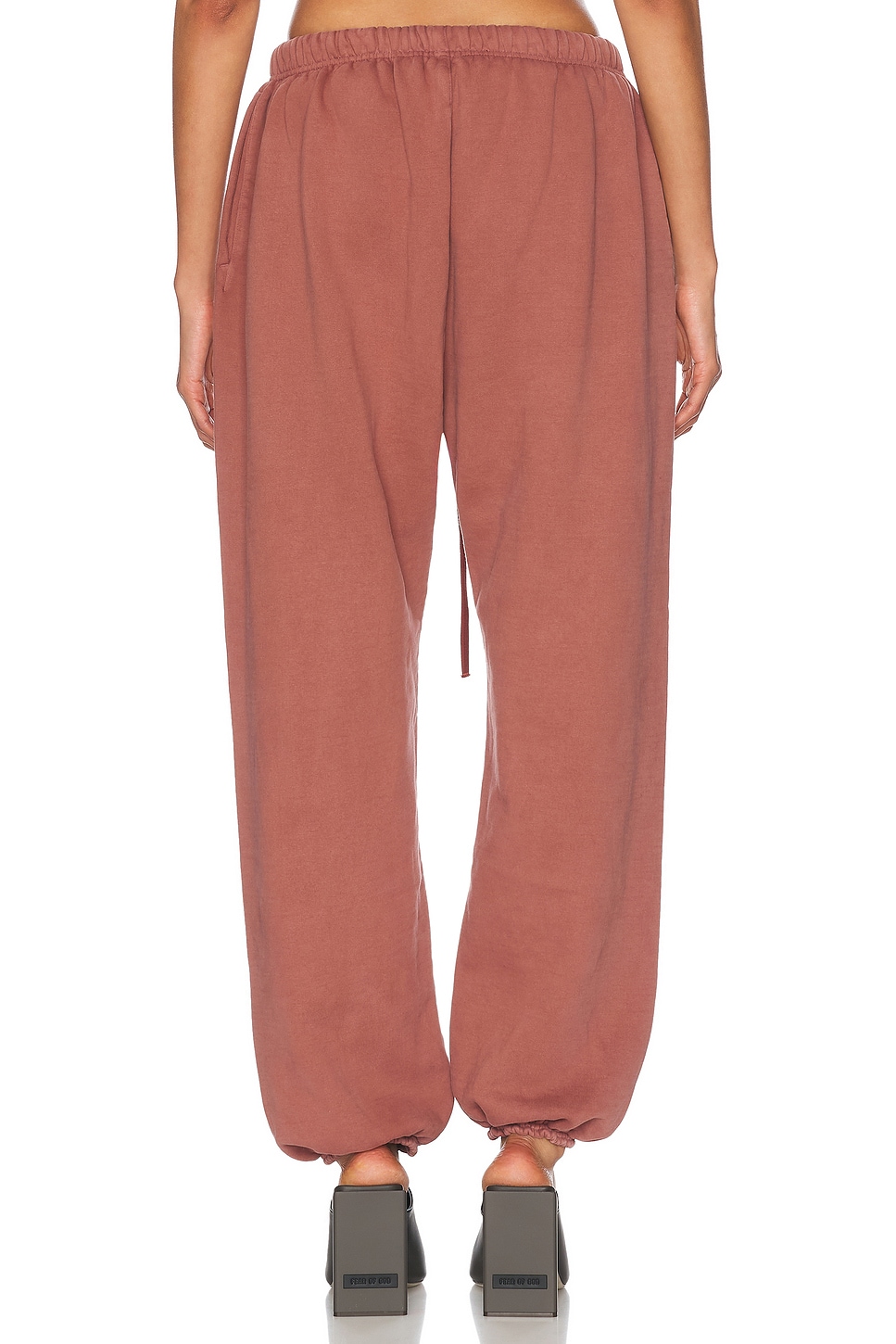Image 4 of Fear of God ESSENTIALS Heavy Fleece Sweatpant in Crimson