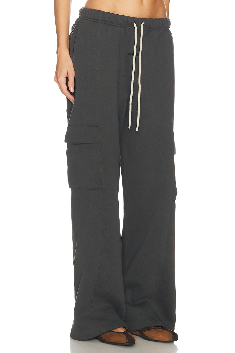 Essentials Cargo Relaxed Sweatpant In Iron Grey
