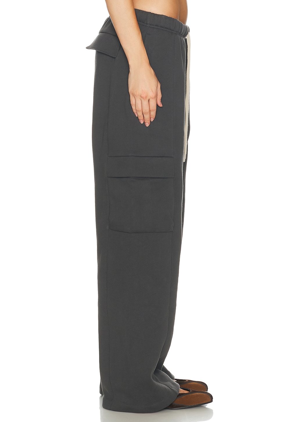 Essentials Cargo Relaxed Sweatpant In Iron Grey