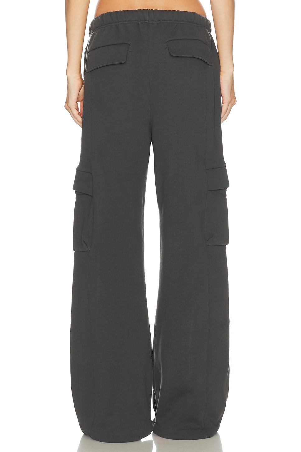 Essentials Cargo Relaxed Sweatpant In Iron Grey