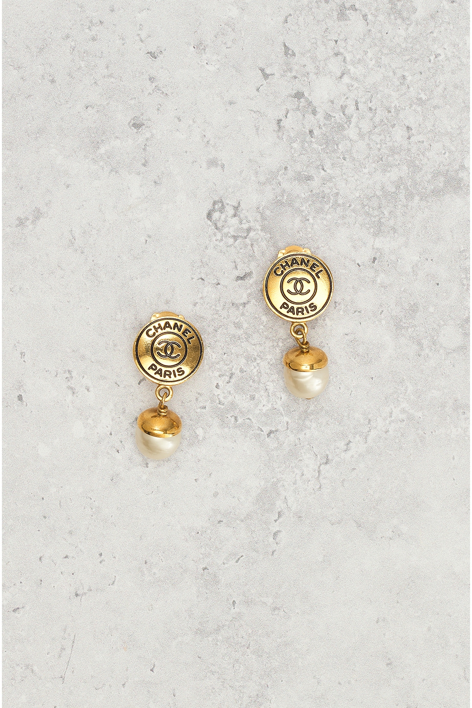 Pre-owned Chanel Coco Mark Pearl Earrings In Gold