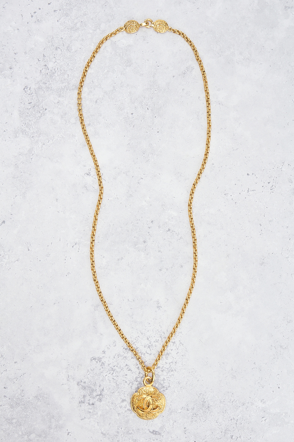 Pre-owned Chanel Coco Mark Necklace In Gold