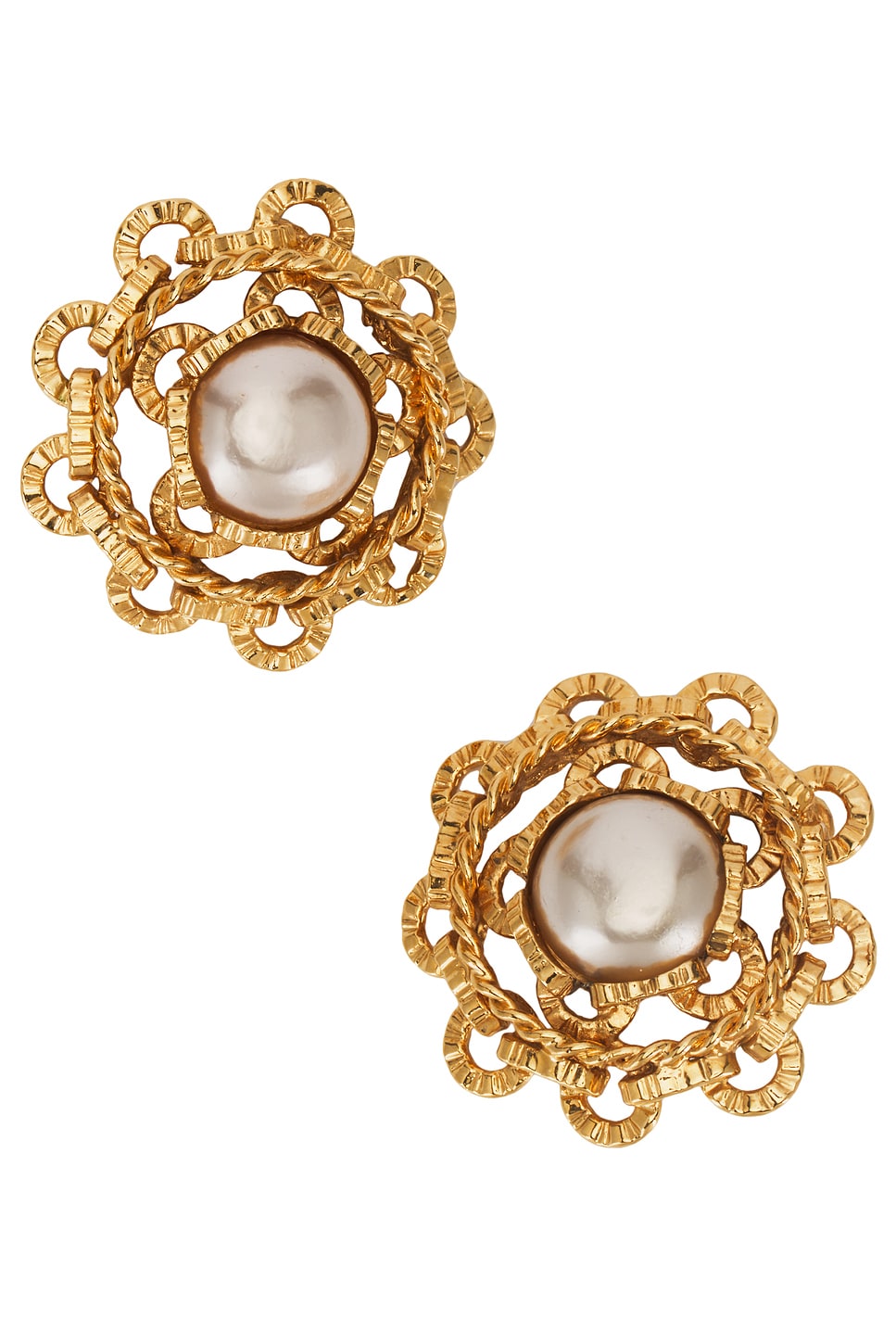 Pre-owned Chanel Pearl Clip-on Earrings In Gold