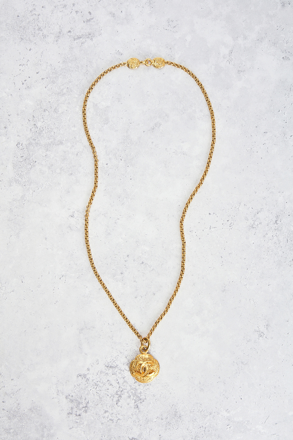 Pre-owned Chanel 1995 Coco Mark Necklace In Gold